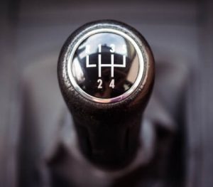 MT車のシフトギア