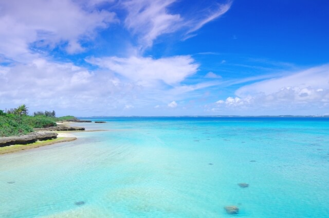 沖縄の海の画像