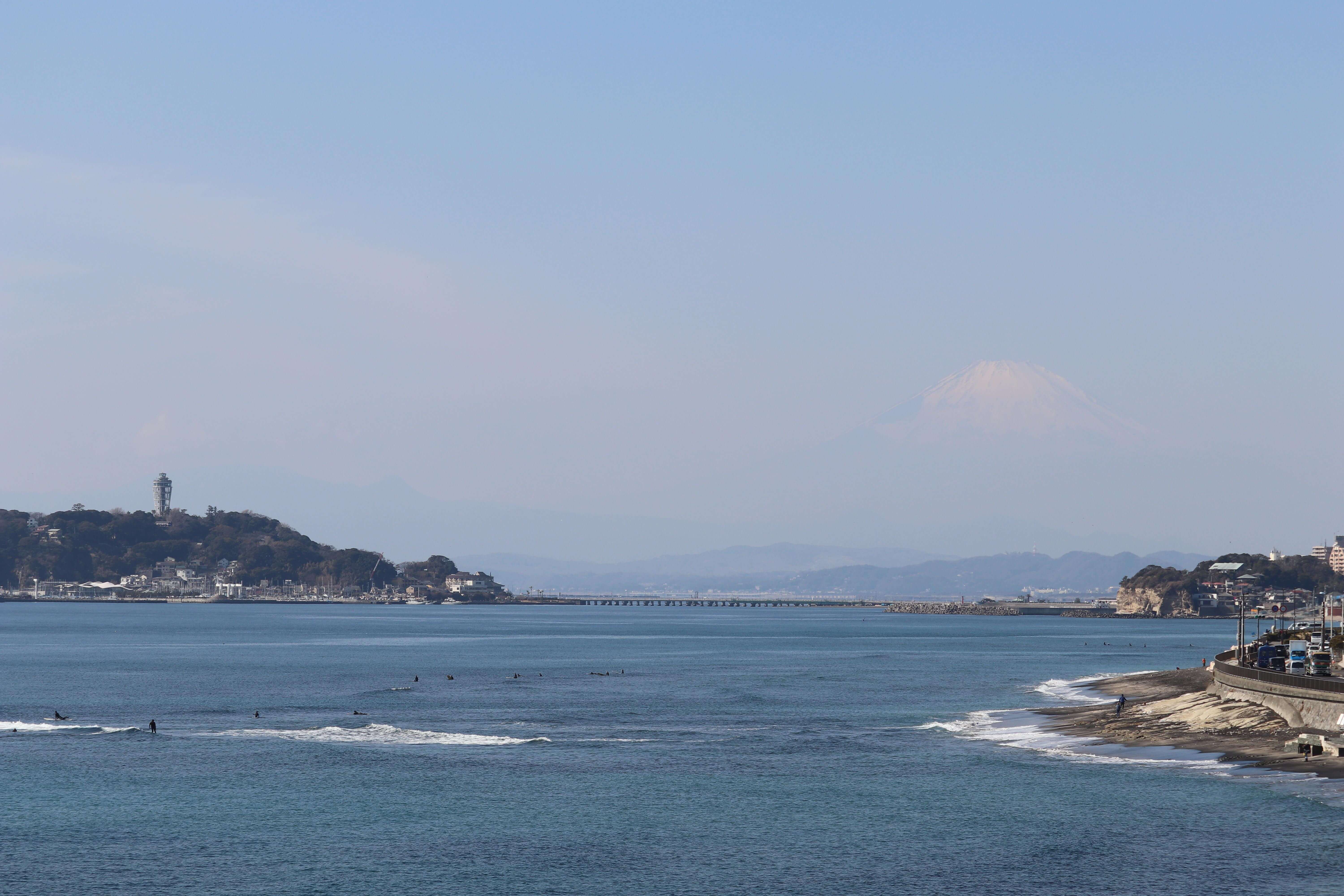 稲村ケ崎公園からの富士山と江ノ島