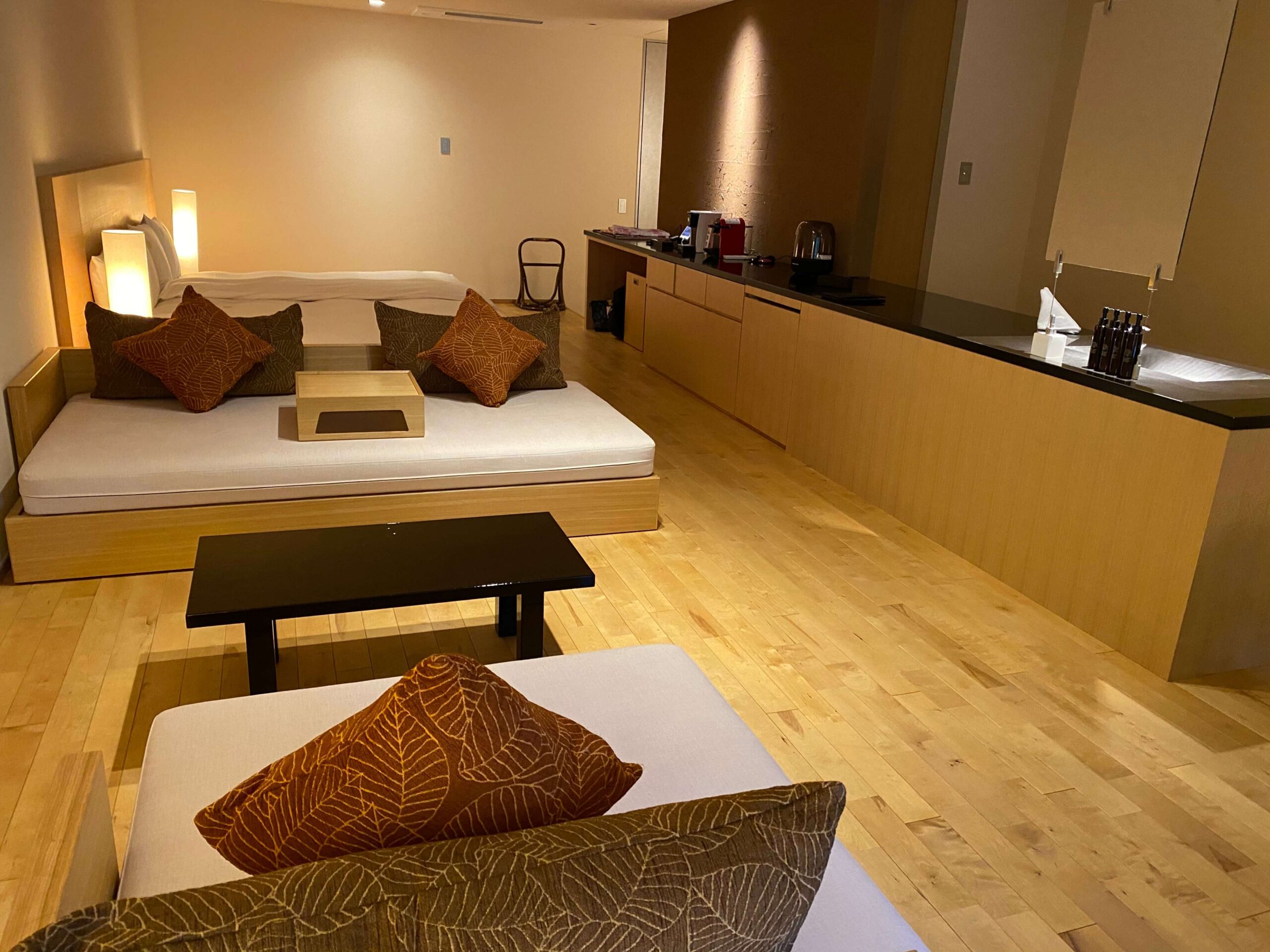 箱根の高級旅館：金の竹塔ノ沢グラブフロア雲のお部屋(慶太ブログ)