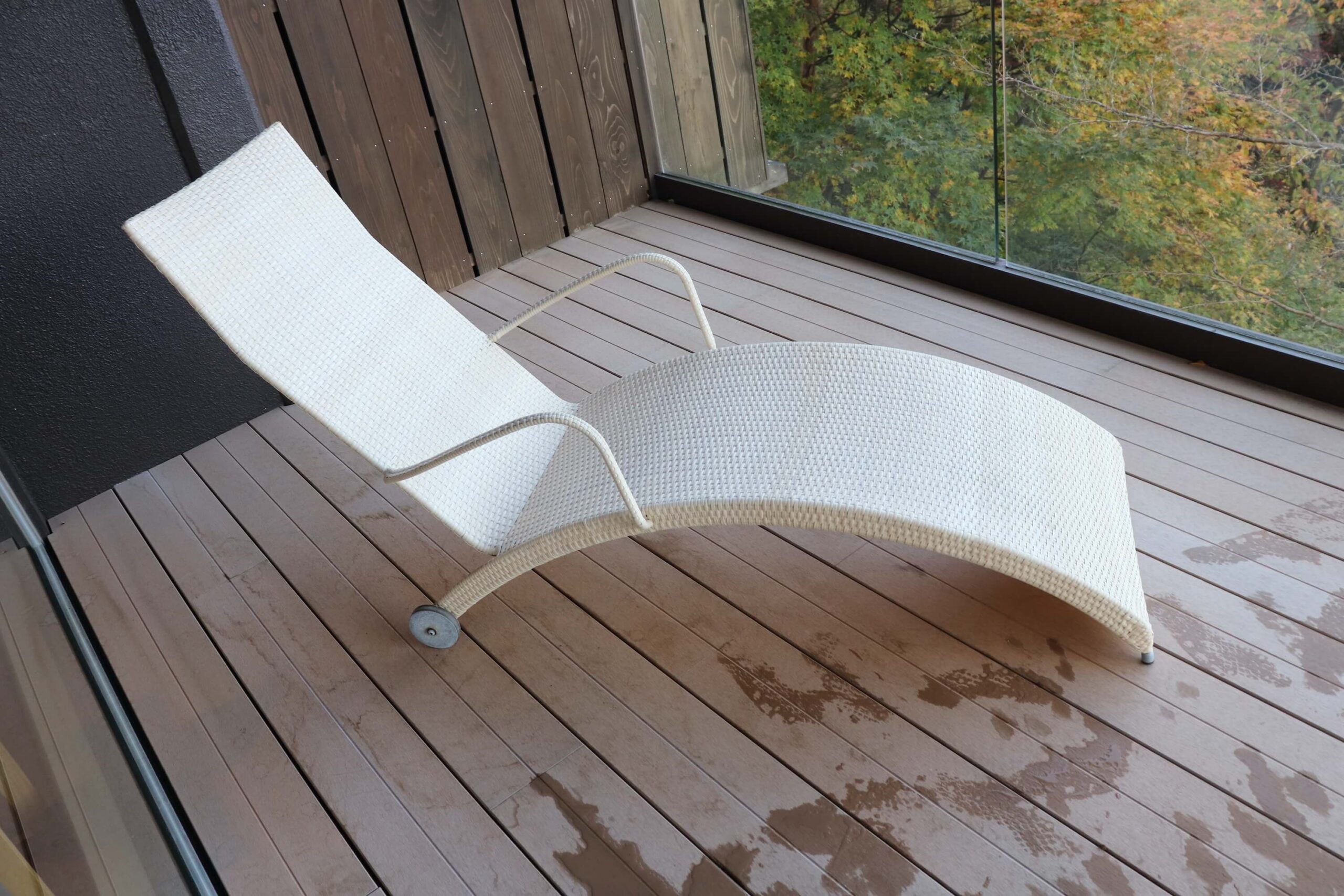 箱根強羅白檀の遥のテラスの椅子