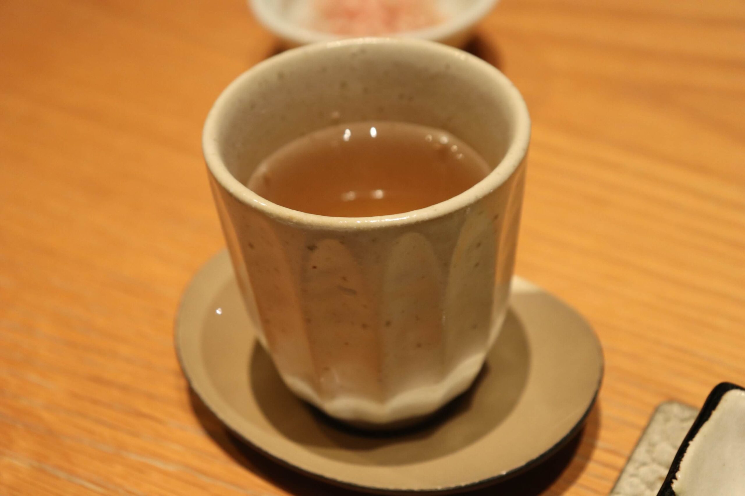 箱根強羅白檀の夕食のほうじ茶