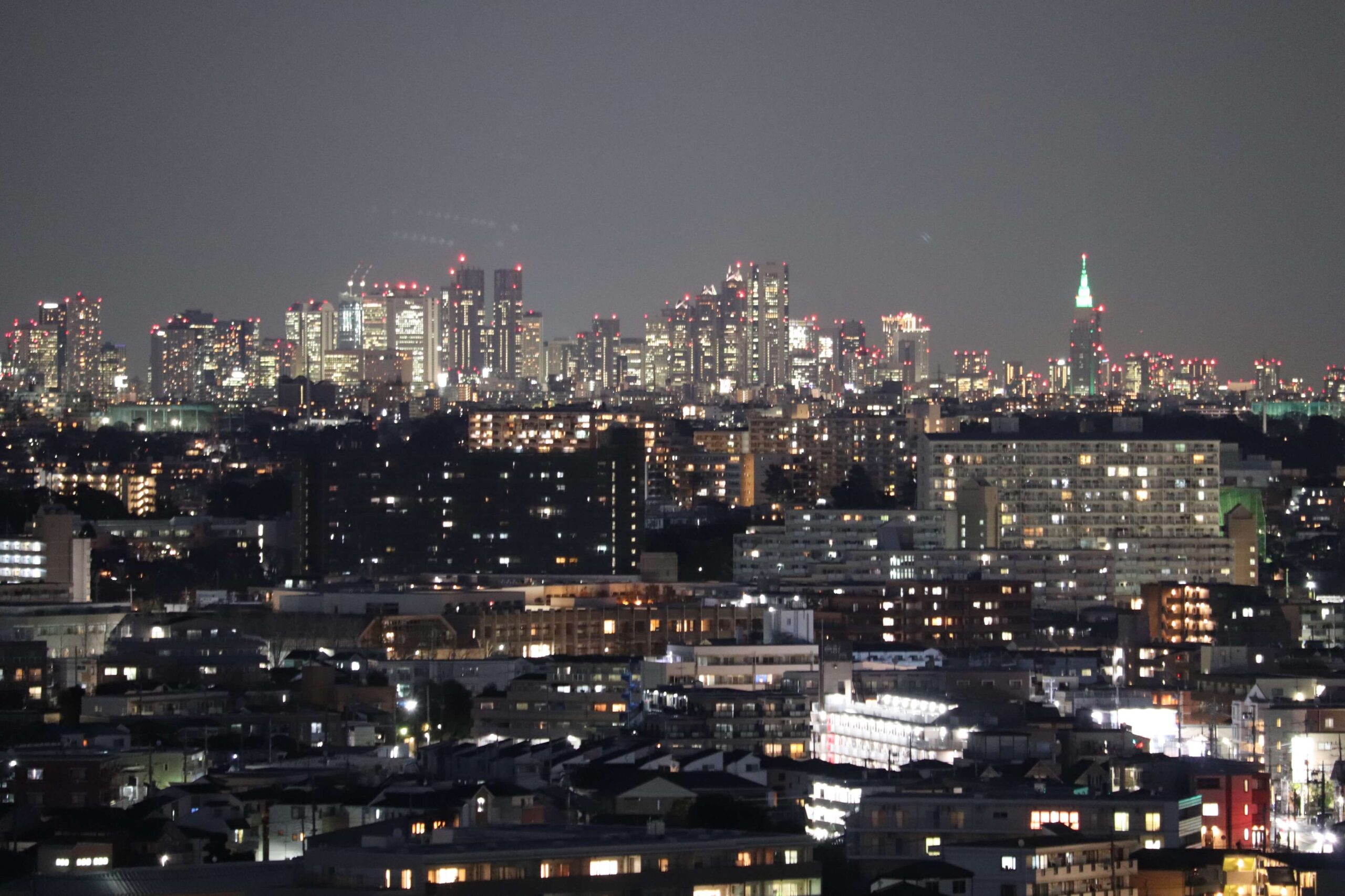 生田配水池展望広場から見る夜景